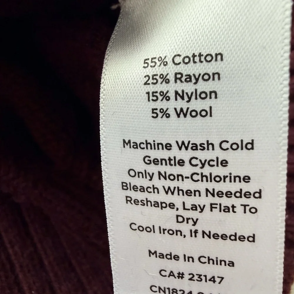 NWT TALBOTS CABLE KNIT V-NECK SWEATER VEST Rich Burgundy Gold Buttons Size M New - Picture 10 of 11